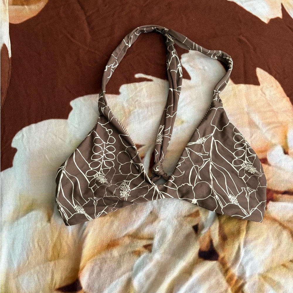 Acacia top